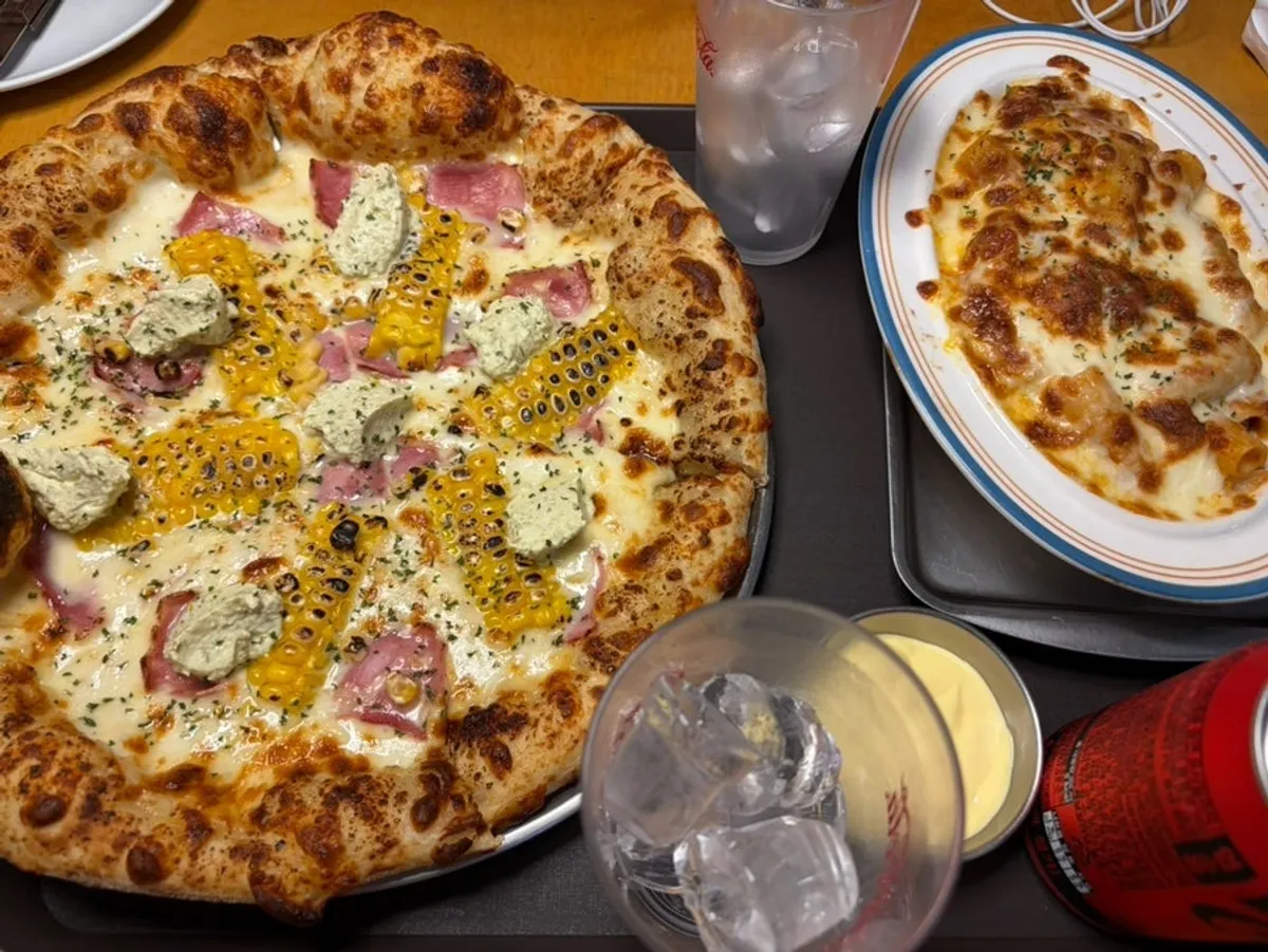 Self-service bar at Dough Rider Pizza