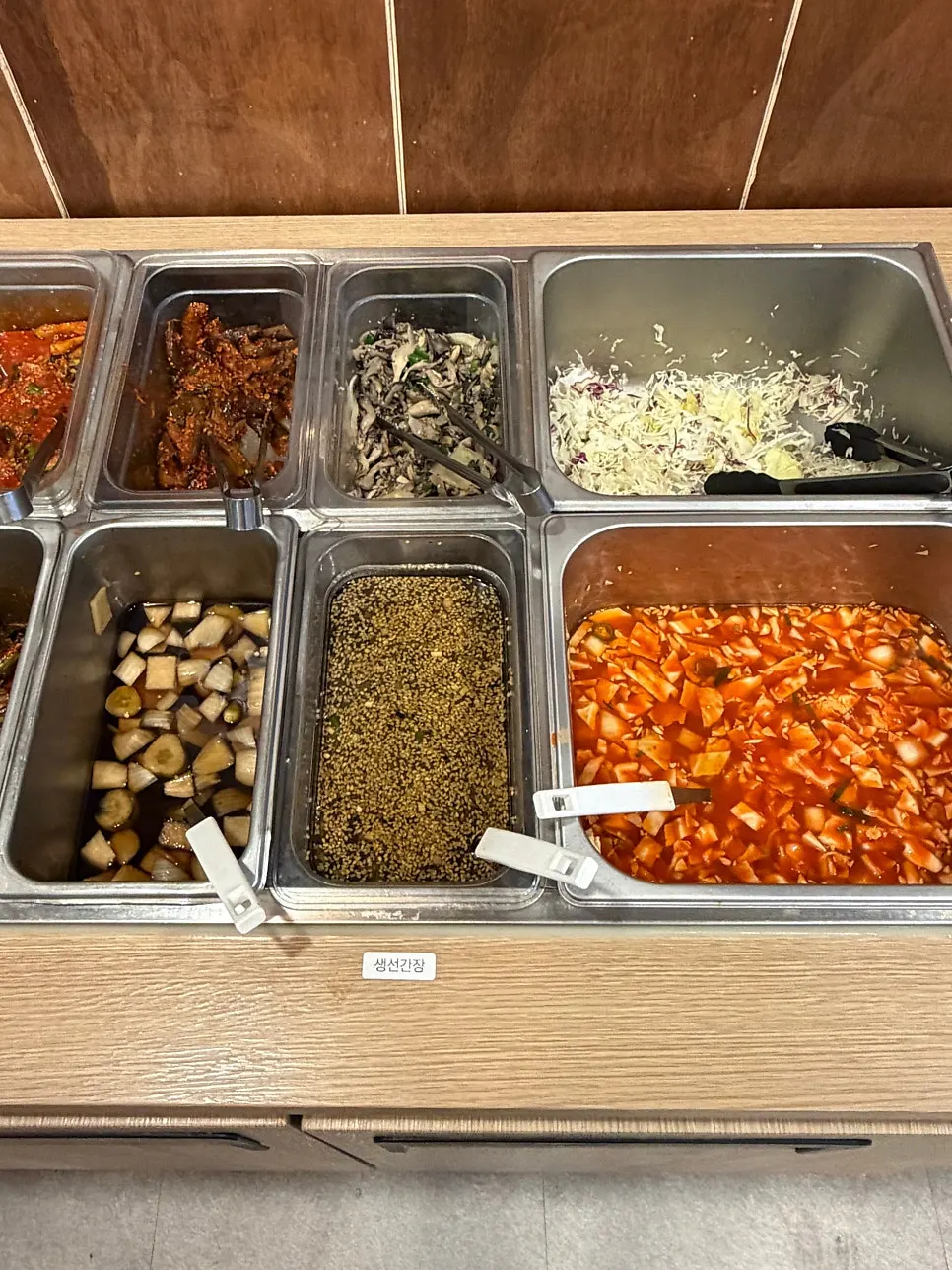 Two kinds of rice crackers at the salad bar