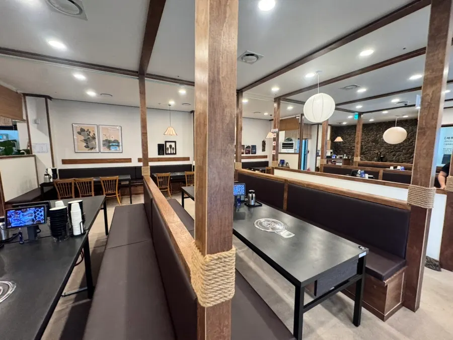 The Jeju Badang dining hall as lunch service was winding down