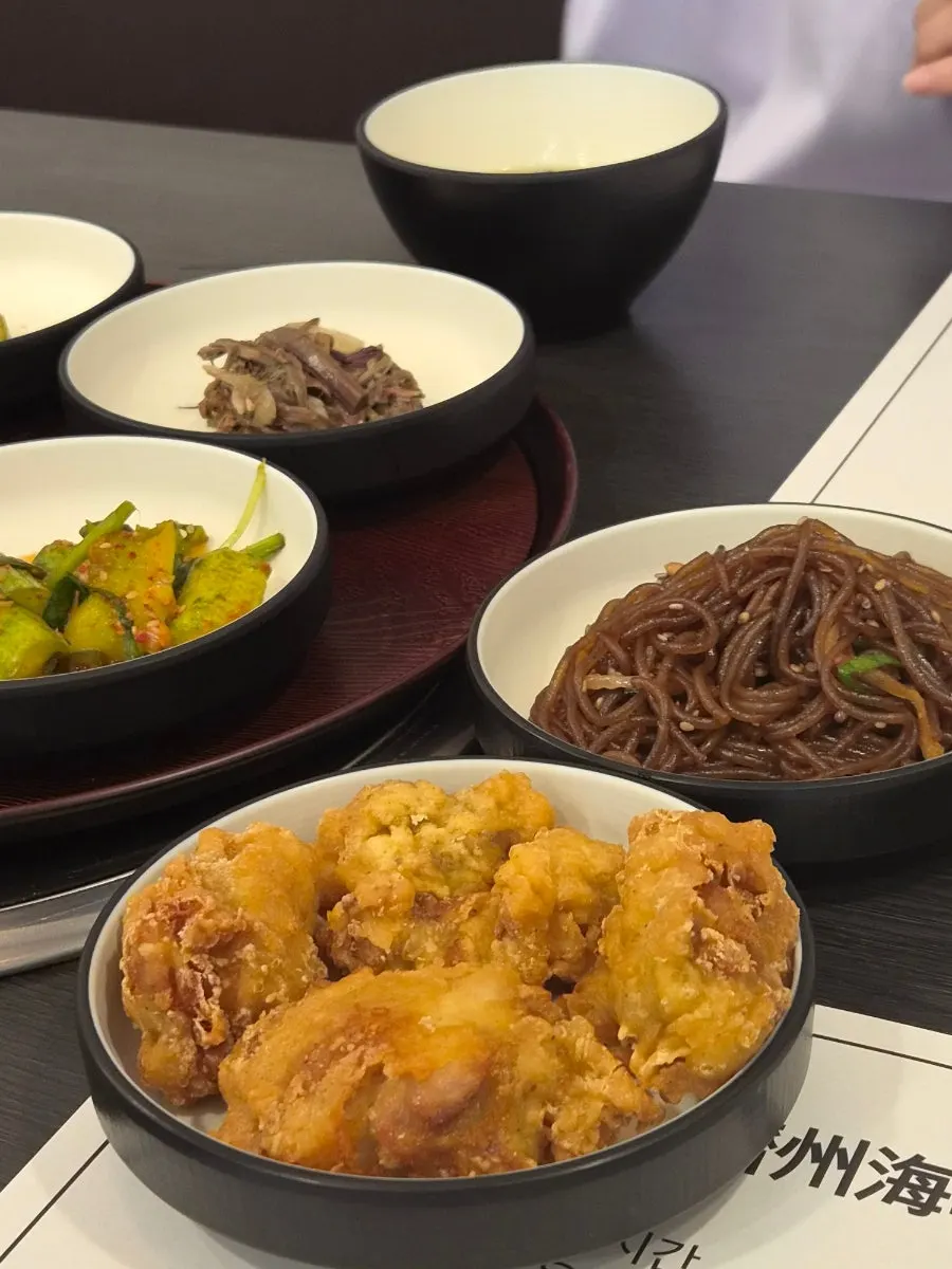 Free spicy stir-fried pork and seaweed soup served with the meal