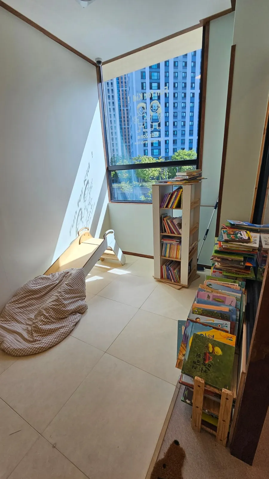 Jeju Badang's kids' play room where children can play