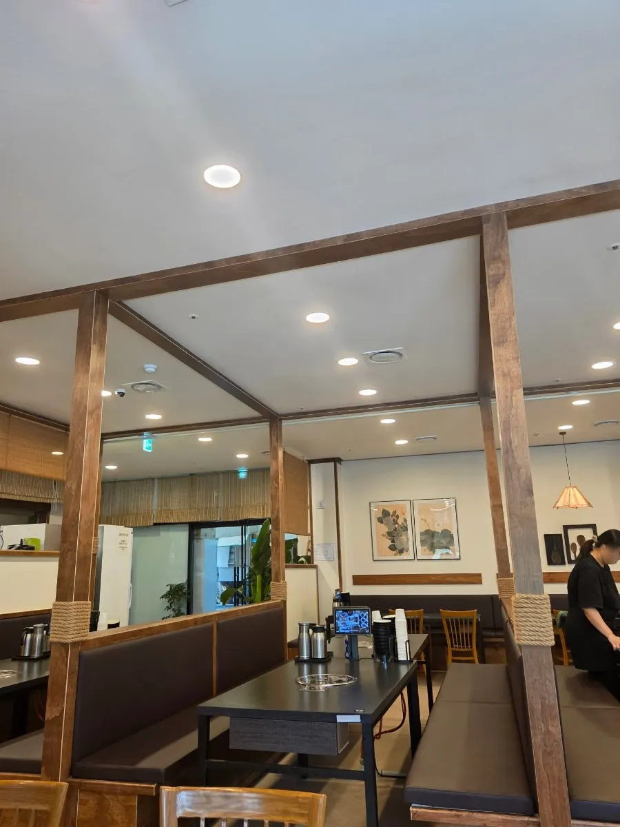 Another view of Jeju Badang's dining room