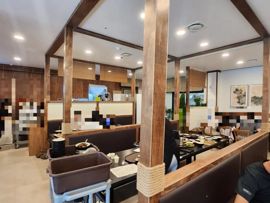 Passage leading up to Jeju Badang's 2nd-floor dining room