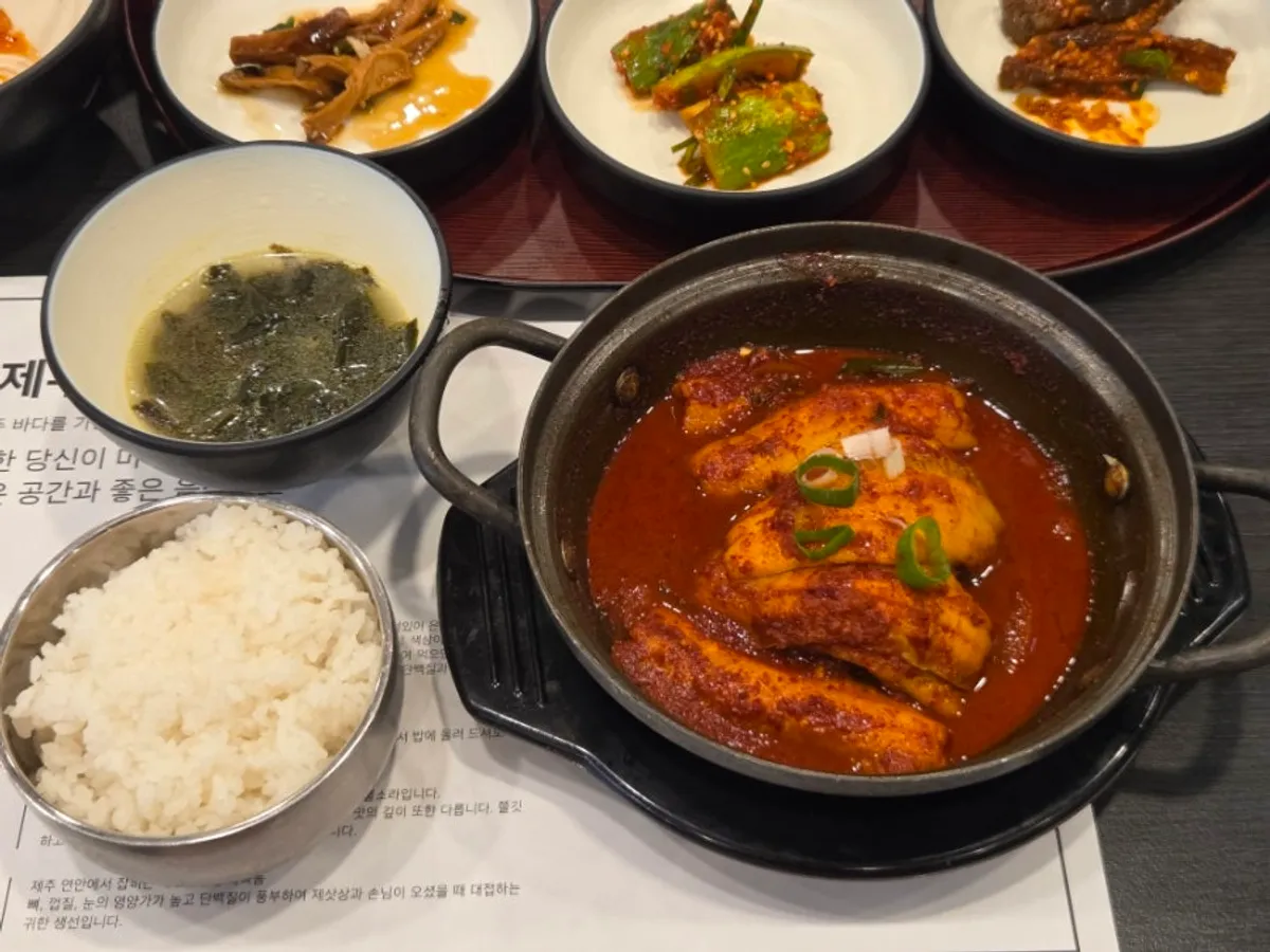 점심특선 제주순살갈치조림 2인 한 상 차림