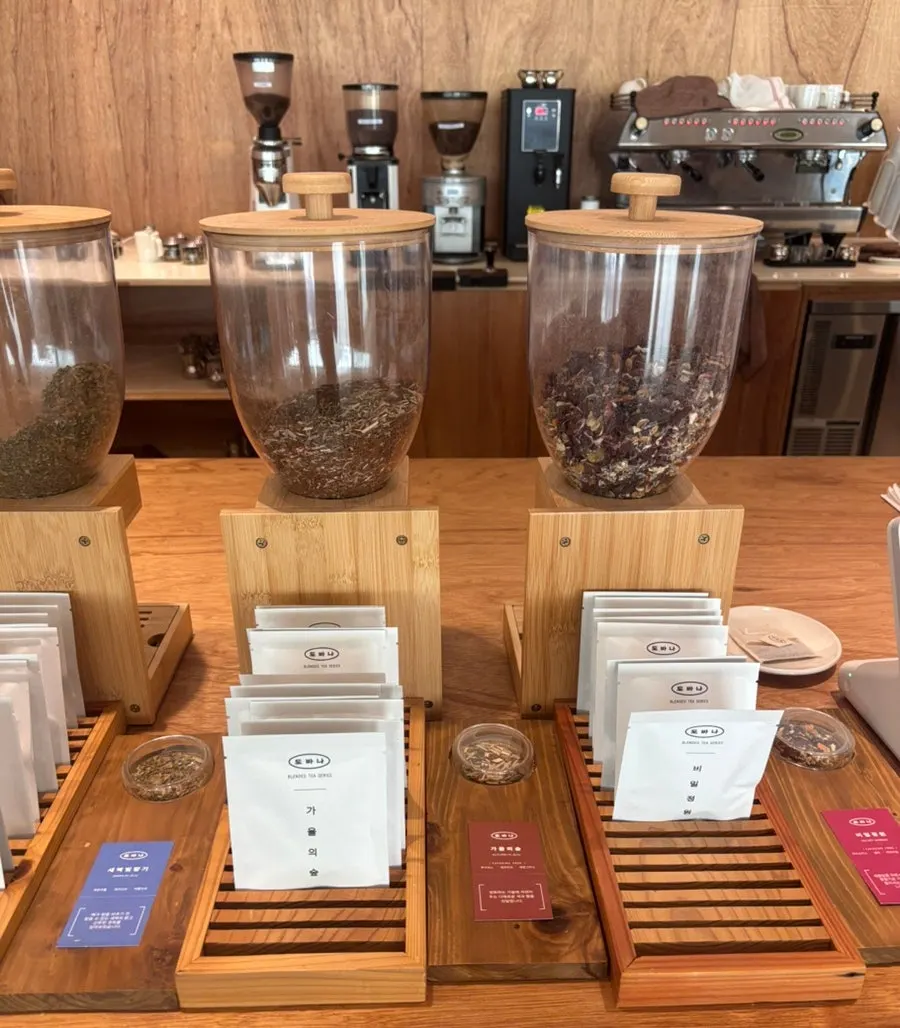 도바나 음료와 베이커리 메뉴 이미지