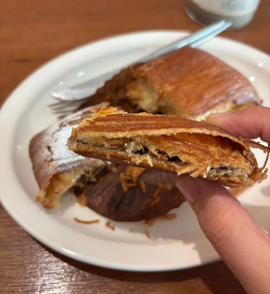 커스터드크림 초콜릿 뺑스위스