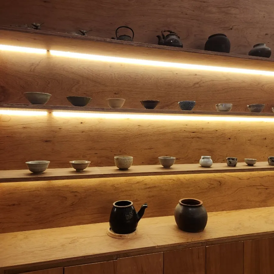 Various teacups at Dobana's tea station