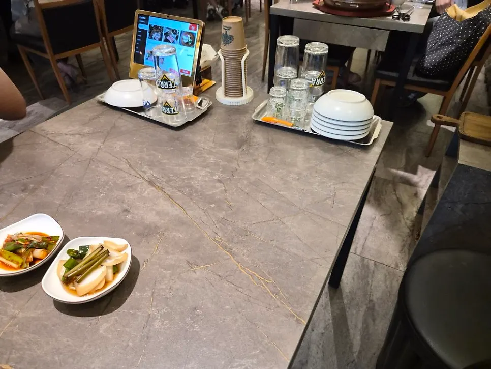 The busy evening dining room