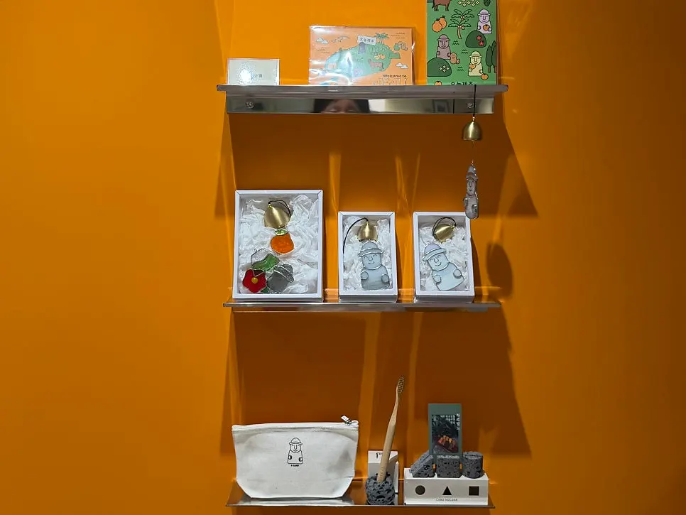 Souvenir items featuring Jeju symbols