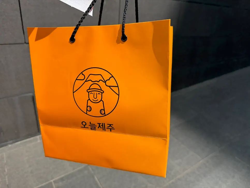 Individually wrapped dol hareubang madeleines