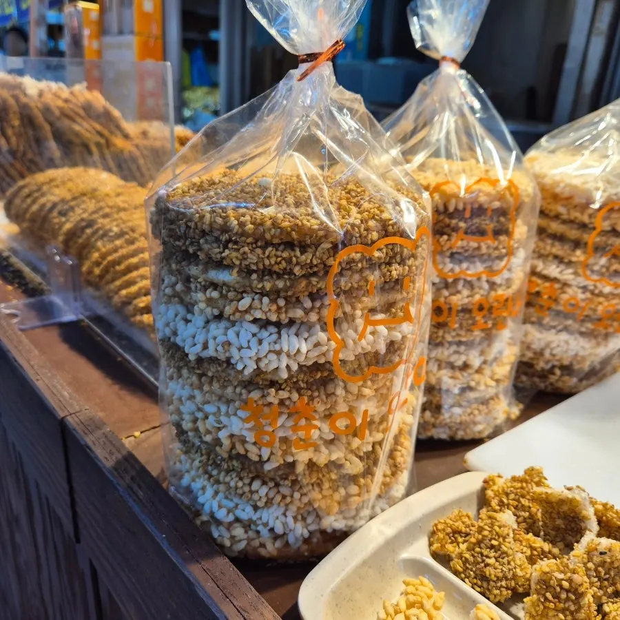 Tasting corner with multiple oranda flavors