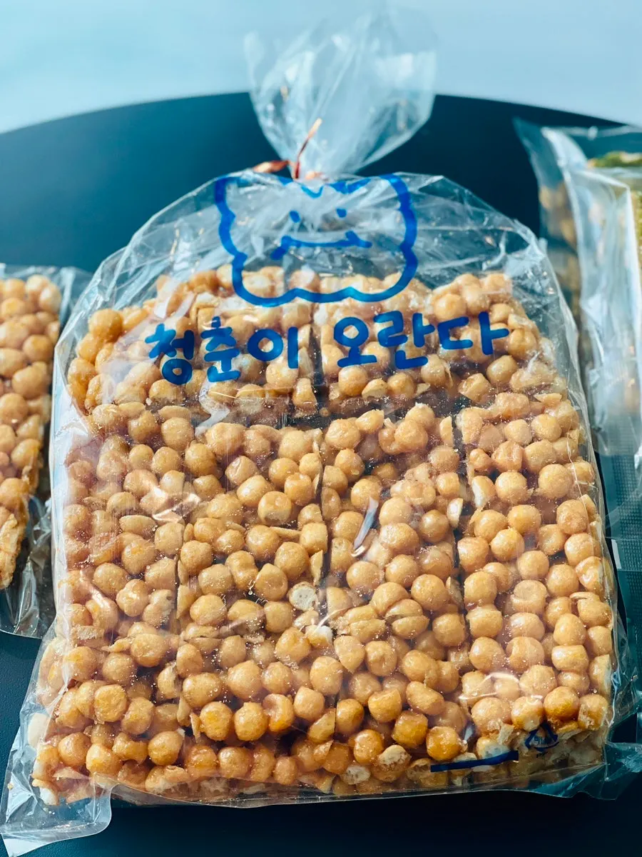 Two bags of oranda bought at Dongmun Market