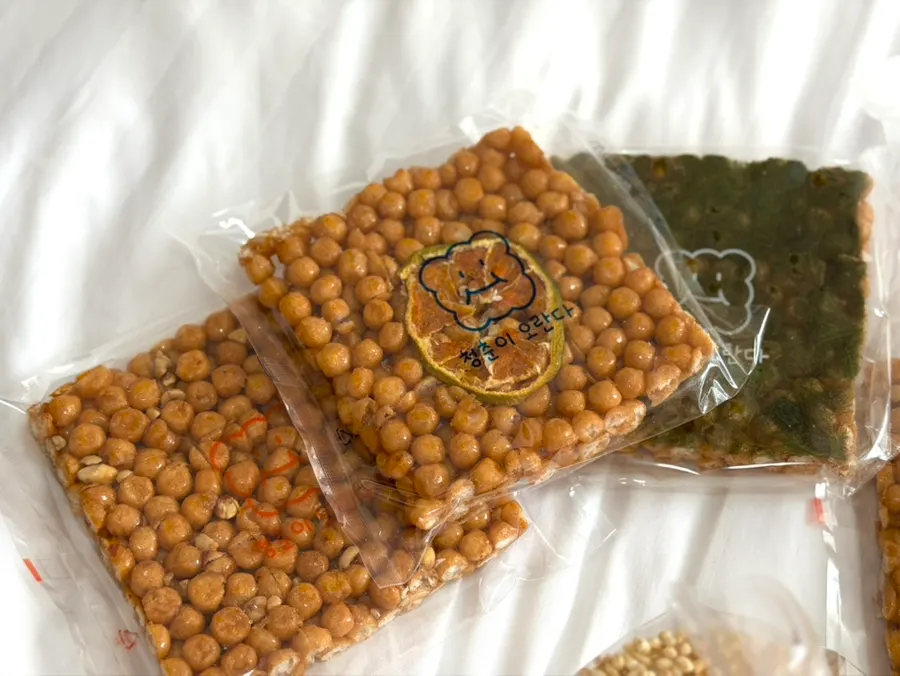 Room-temperature stable oranda packaging, good for suitcases