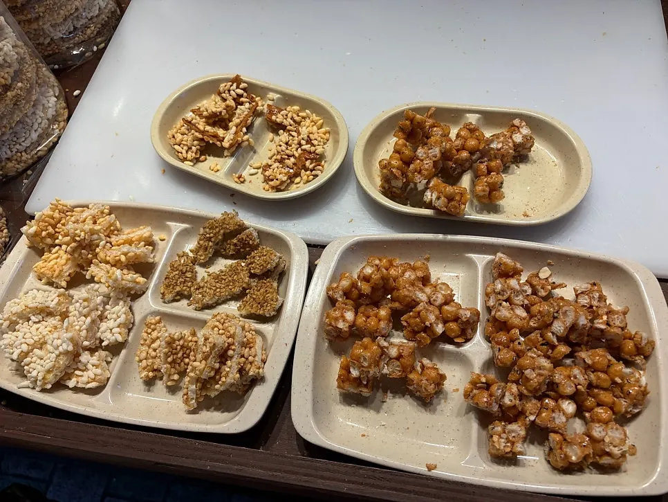 매장에 준비된 맛보기용 오란다 시식대