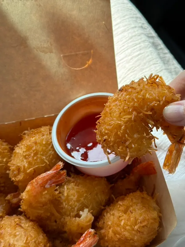 Coconut shrimp fritter takeaway set
