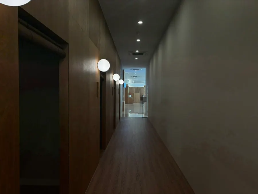 Interior of the reservation-only tea room Doban-ui Jeongwon