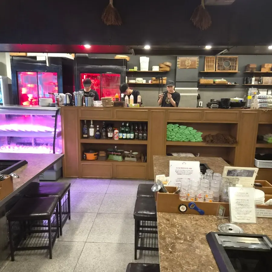 Interior atmosphere at Pork80