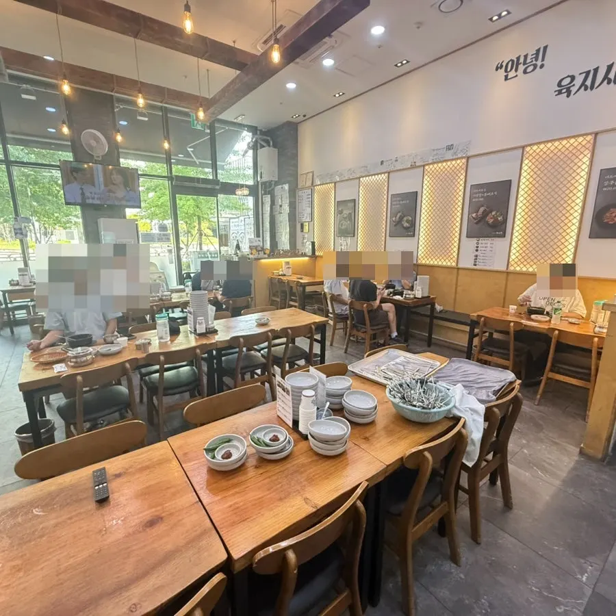 4-person table inside the restaurant