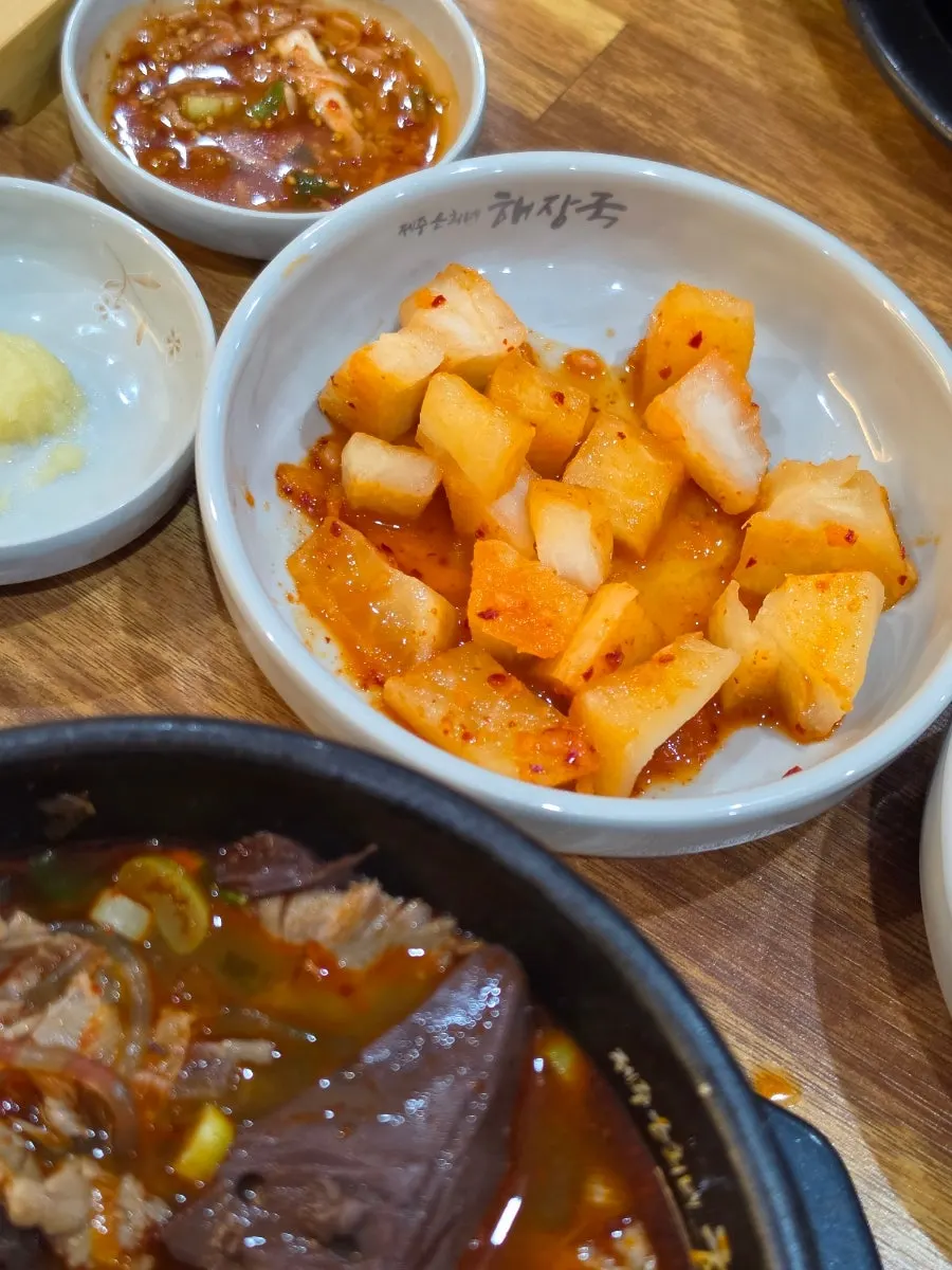 A clean bowl of haejangguk without blood cubes