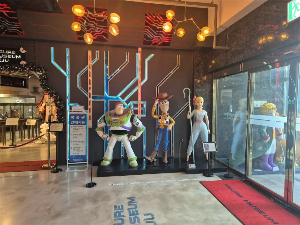 Indoor entrance welcomed by Toy Story characters