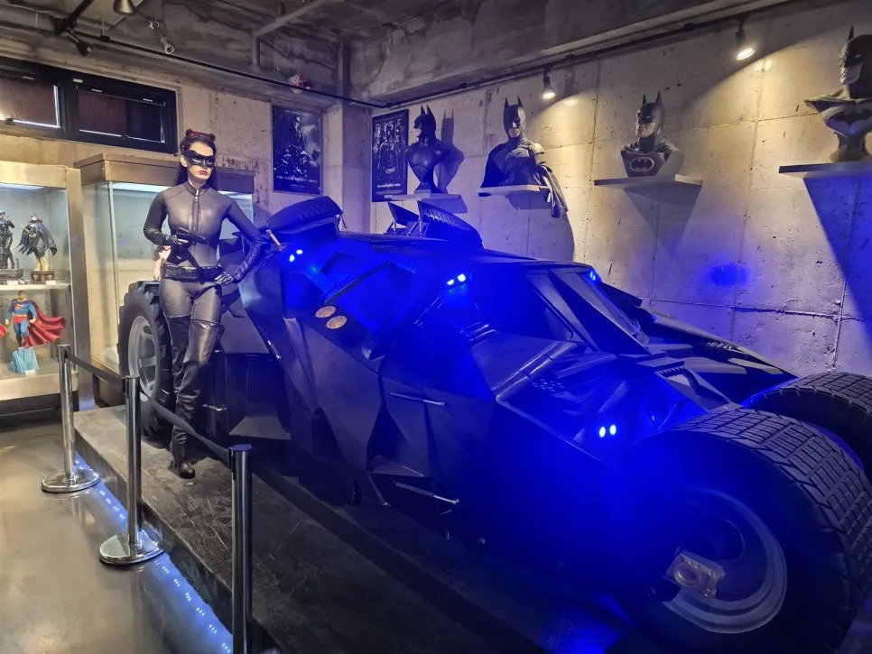 Batmobile and Catwoman statue in the DC Zone