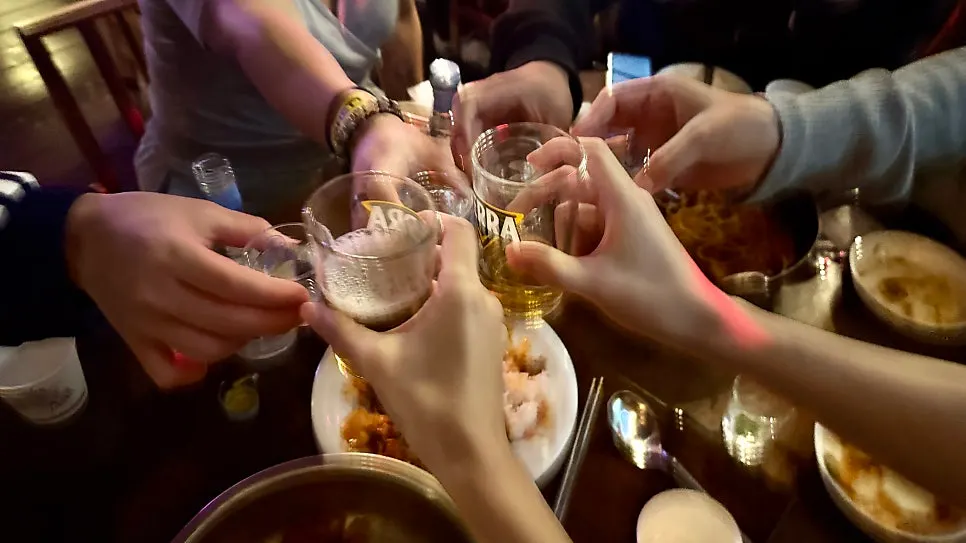 The start of Jejugetto's first party