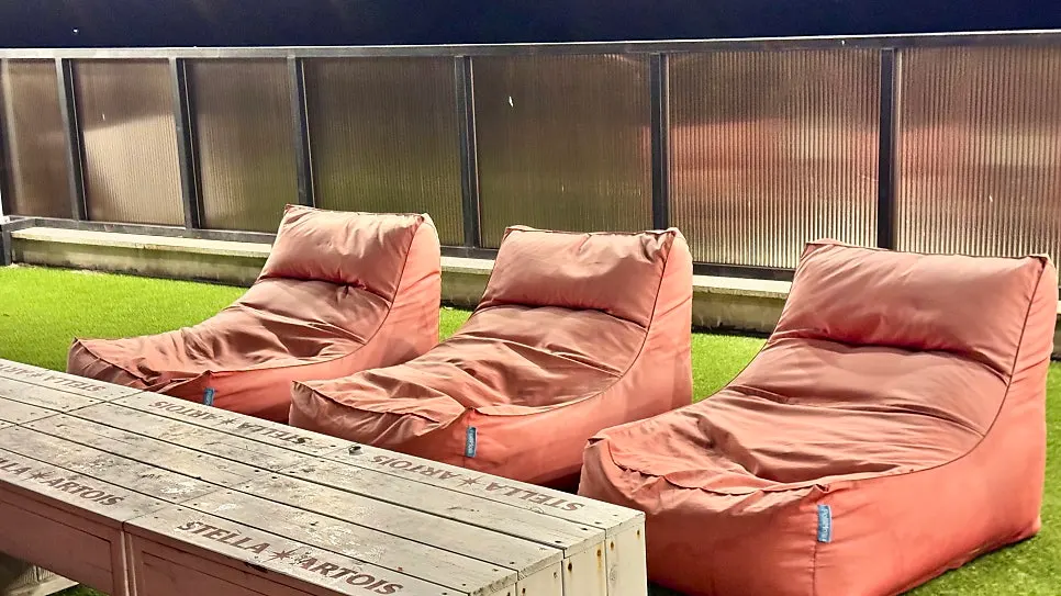 An outdoor area at Jejugetto Guesthouse