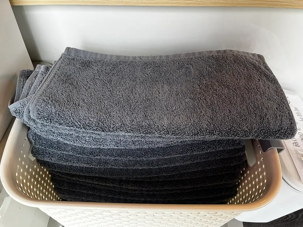 Towels available for rental at Underwater Play