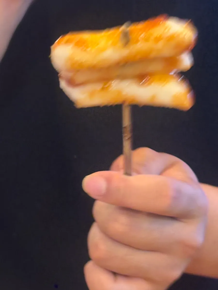 Tteok-twigim skewered like tteok-kkochi