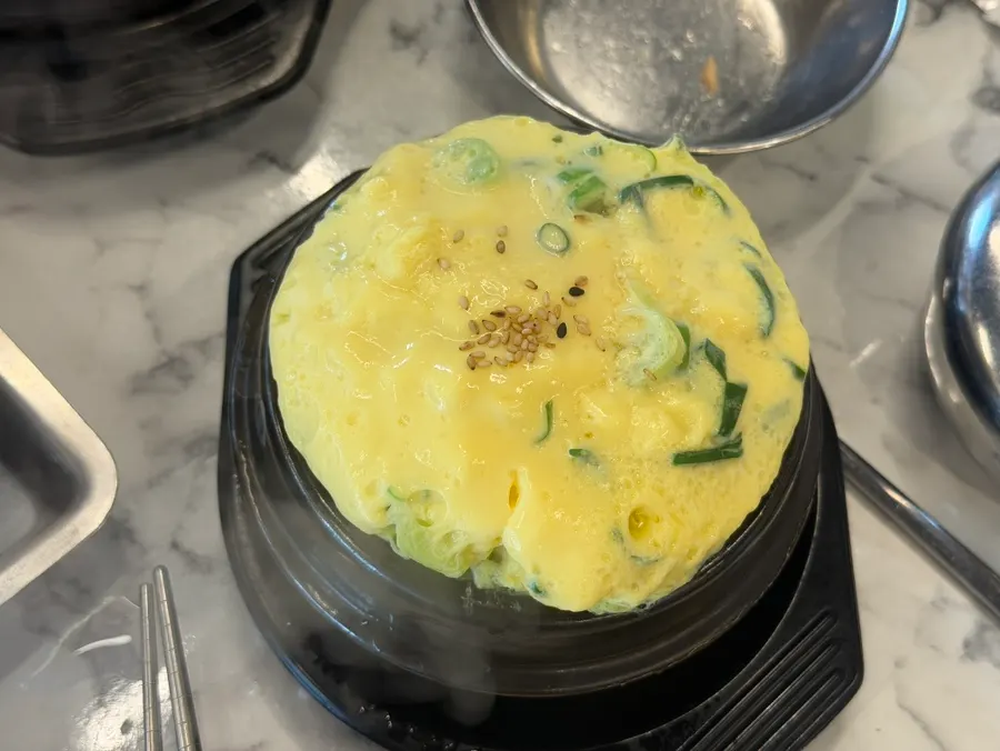 Steamed egg served with the black pork set