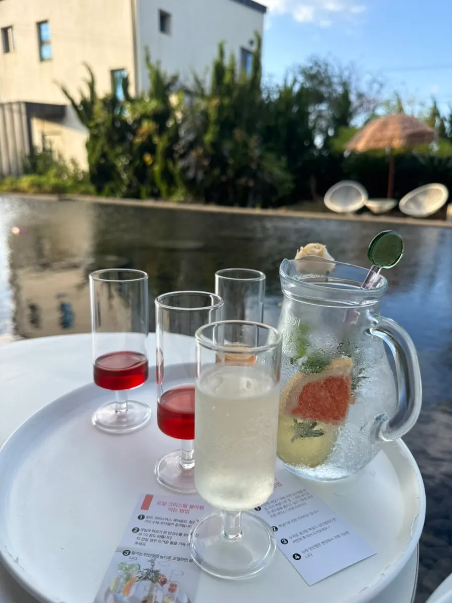 Nurungji drink and set on the table