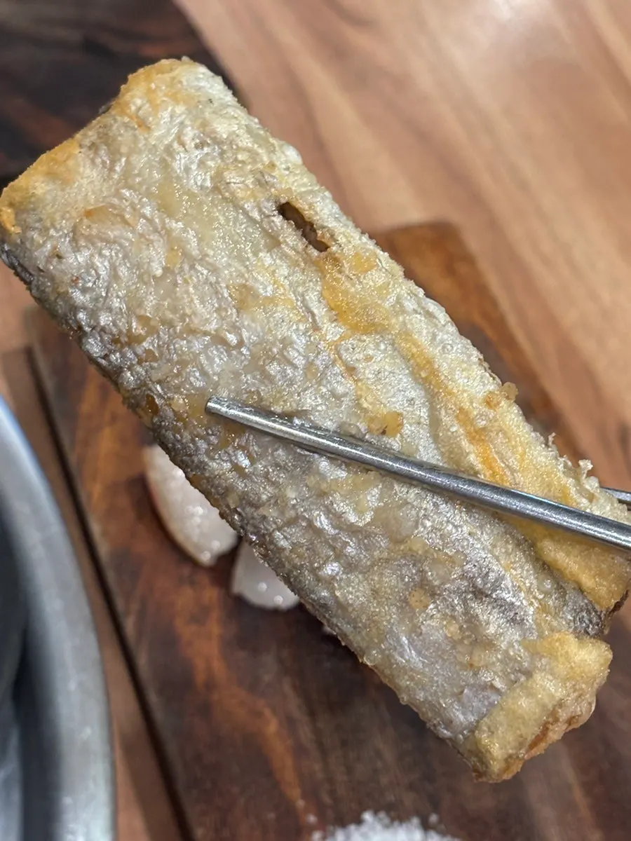 Golden grilled cutlassfish