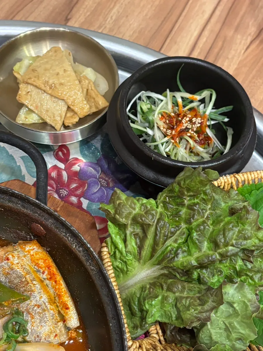 Various side dishes in the Jeju set meal