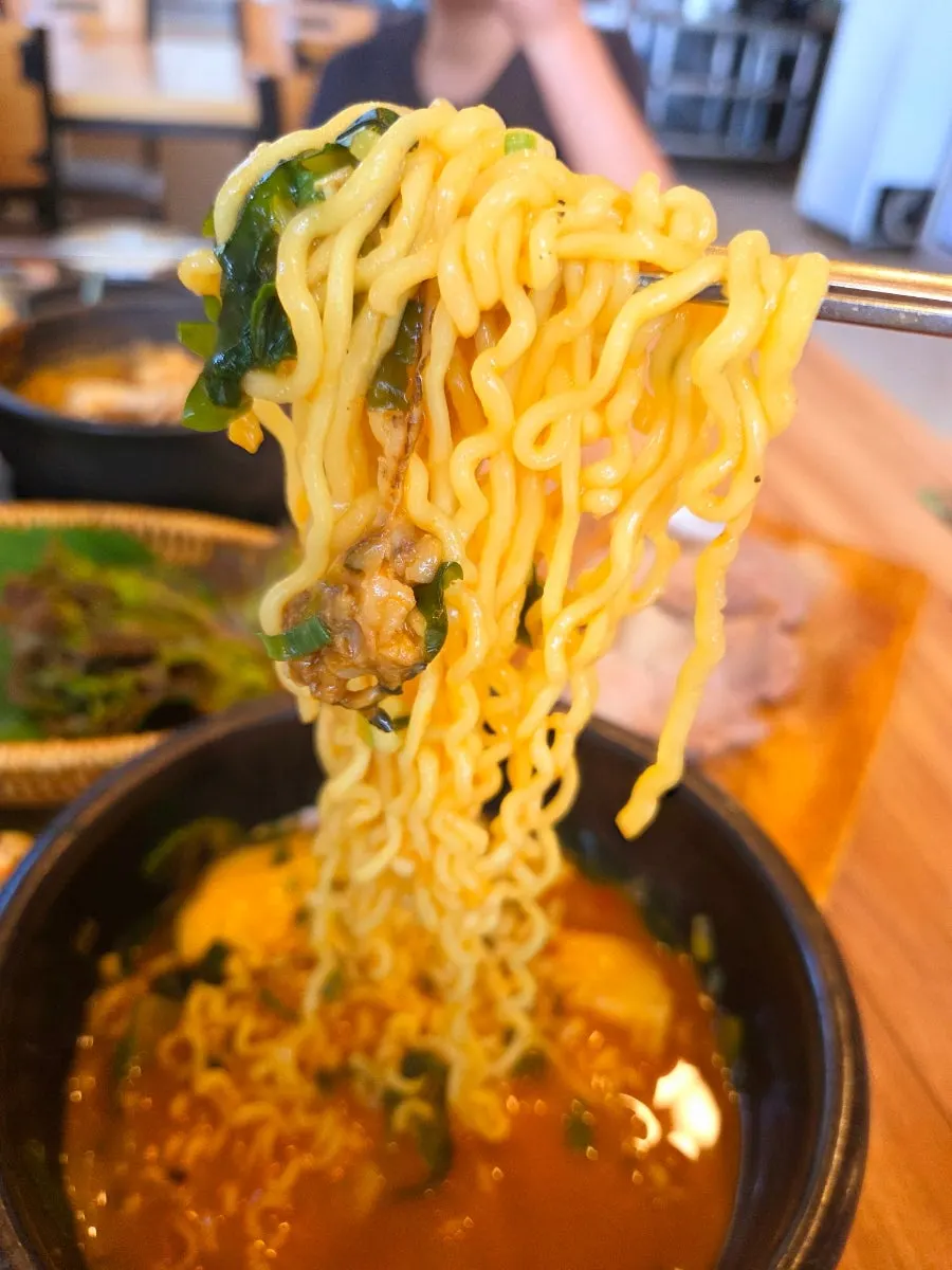 Clams and abalone inside the seafood ramyeon