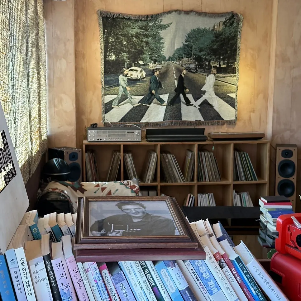 Vintage furniture and props blending naturally together
