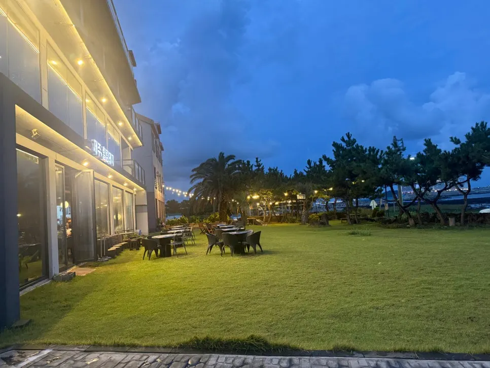 Exterior view of Jeju Healing Dwaeji, a black pork restaurant in Seogwipo