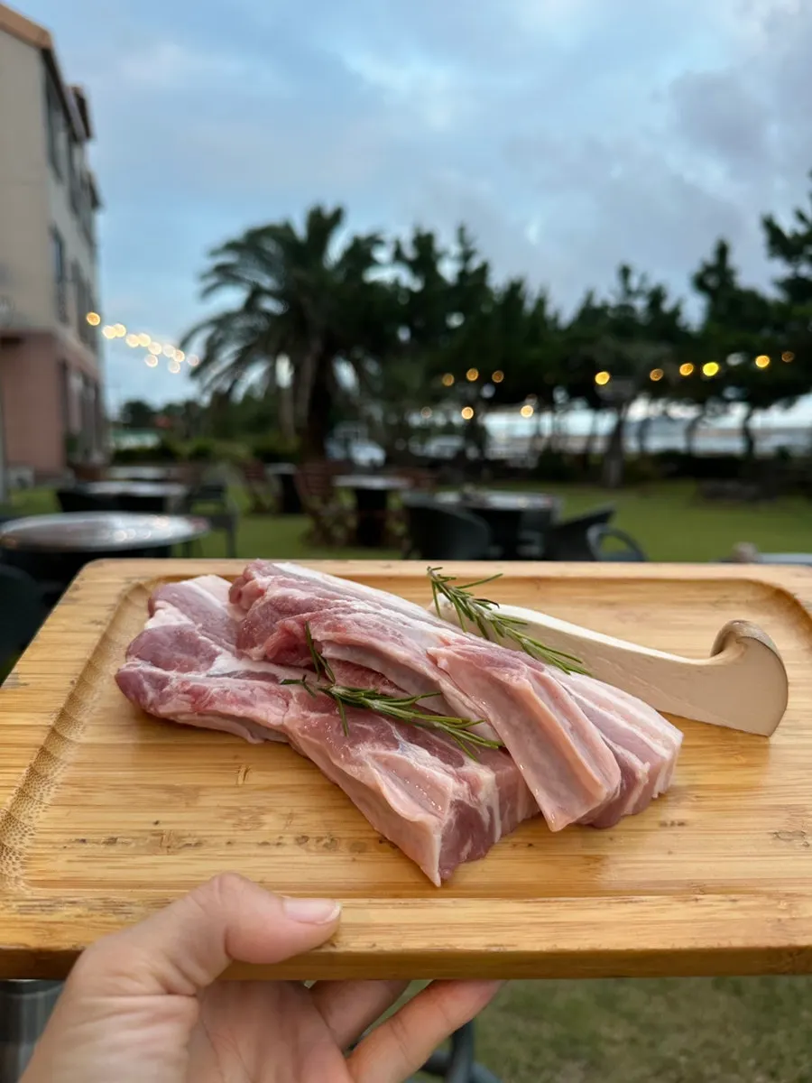 加点的半斤黑猪肉
