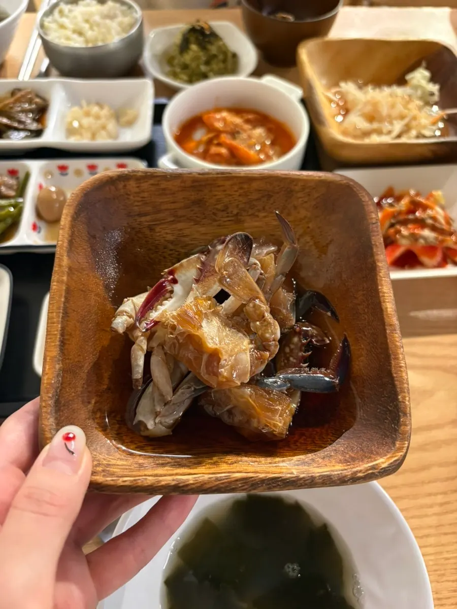 참기름 향이 나는 묵 반찬