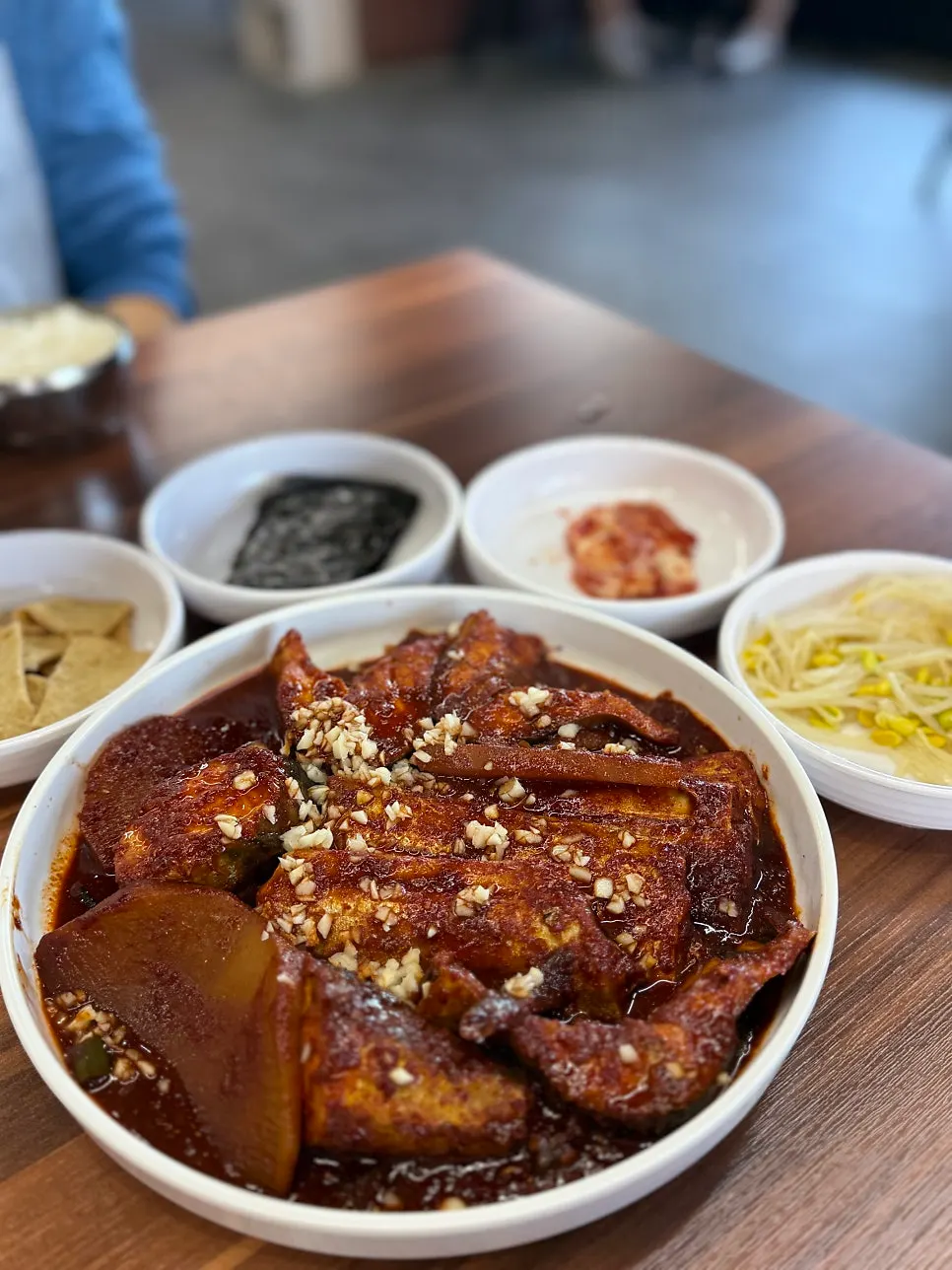 Two-person serving of Jeju garlic mixed stew