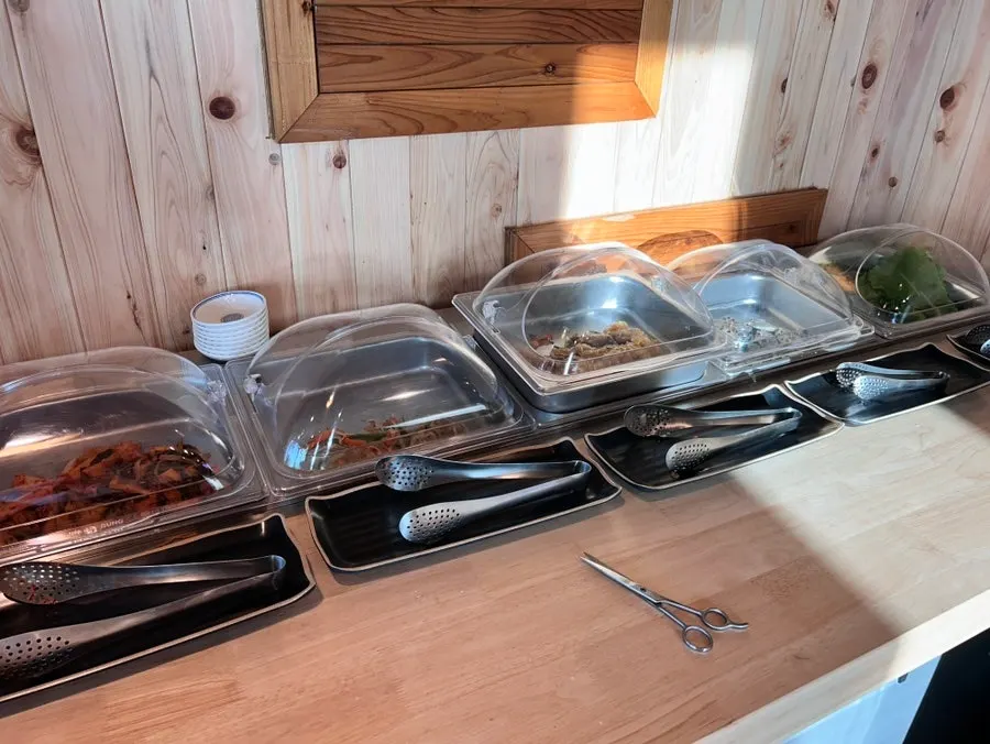 Self-serve fried egg station