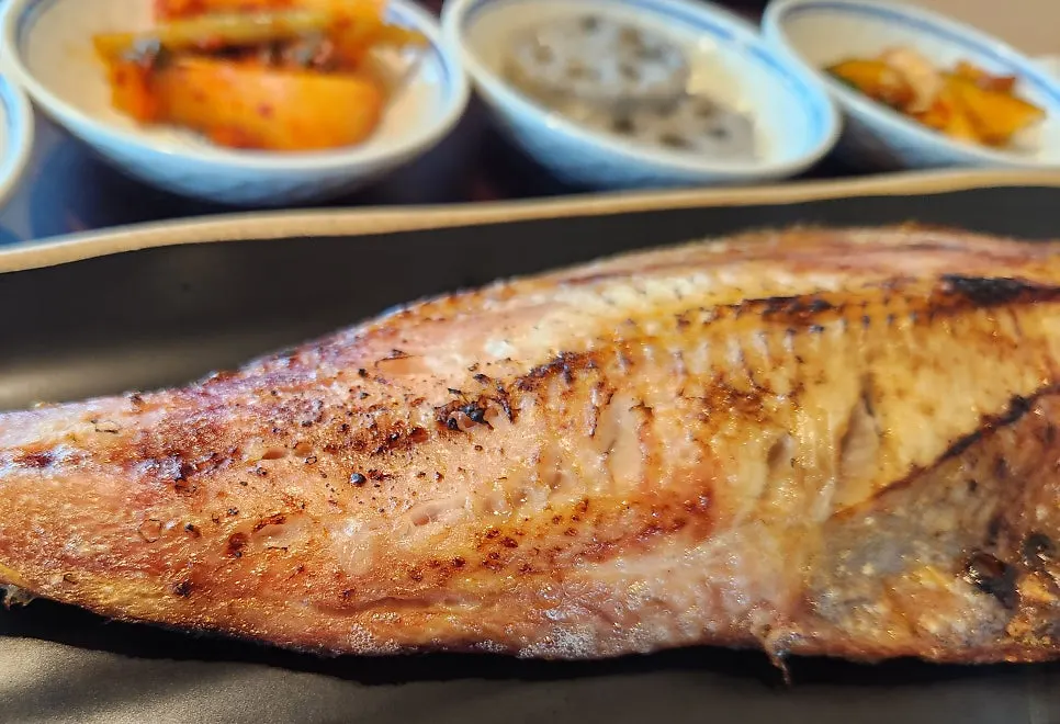 임연수구이 살코기와 껍질