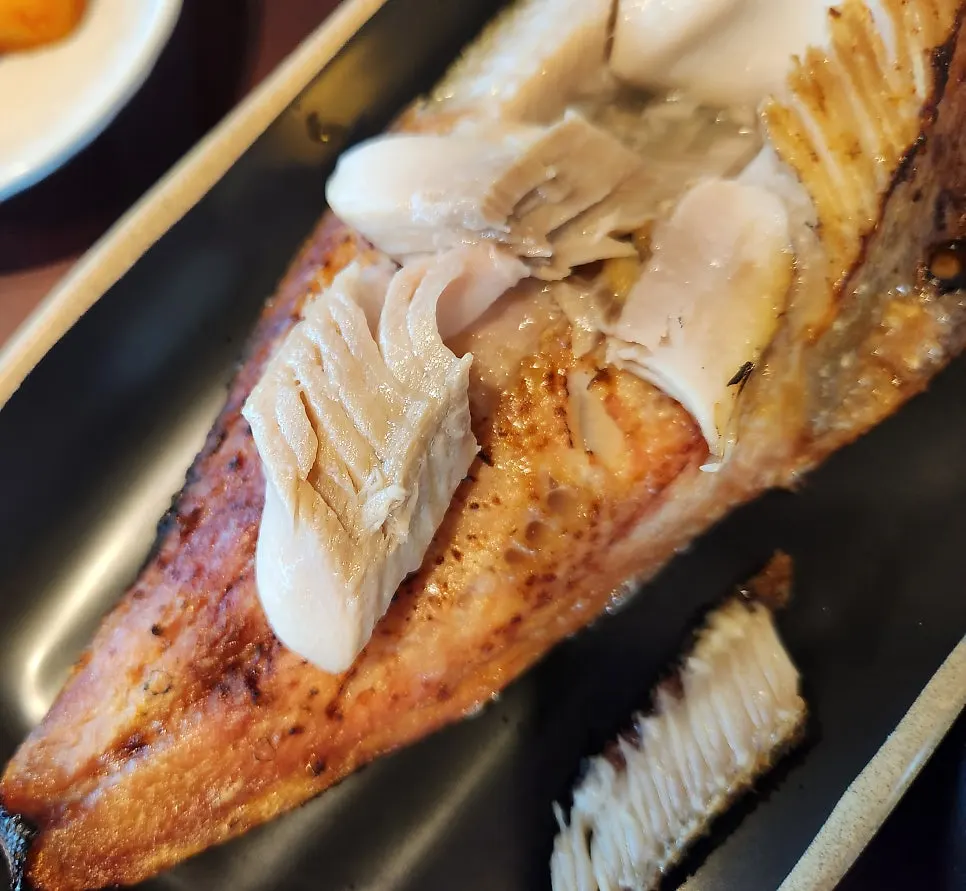 가시를 바르기 수월한 임연수구이
