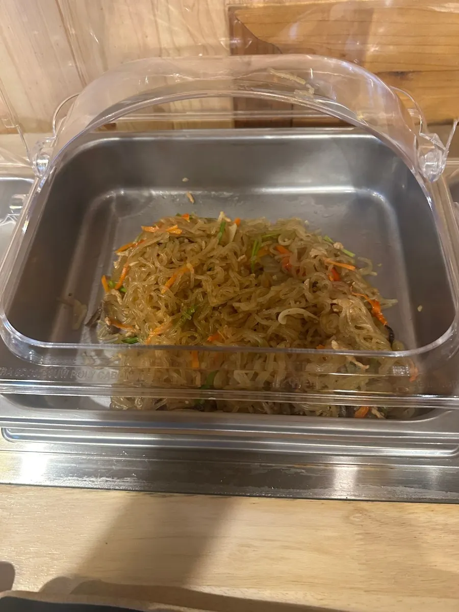 Namul and basic side dishes at the self-serve bar
