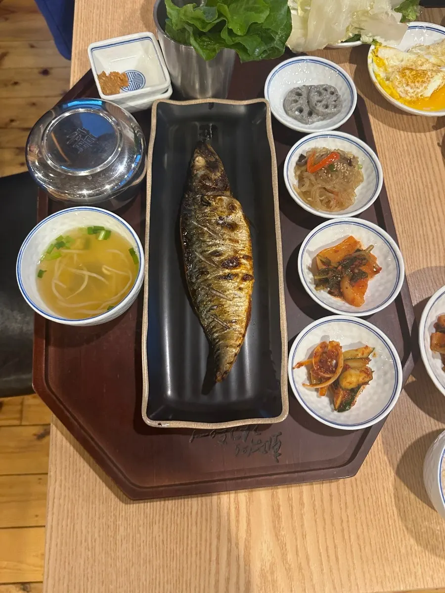 Grilled fish served with rice
