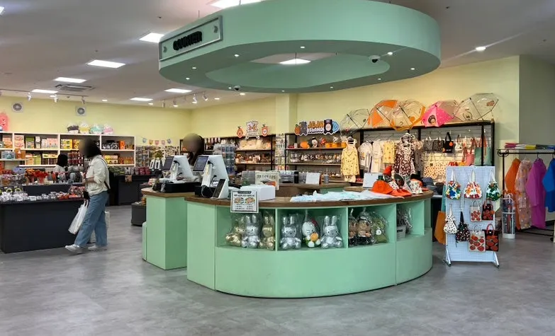 Café and snack corner at Theme Park Toon