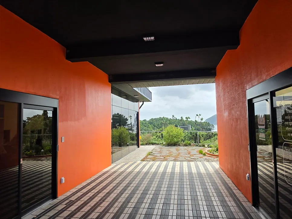 Space around the café building