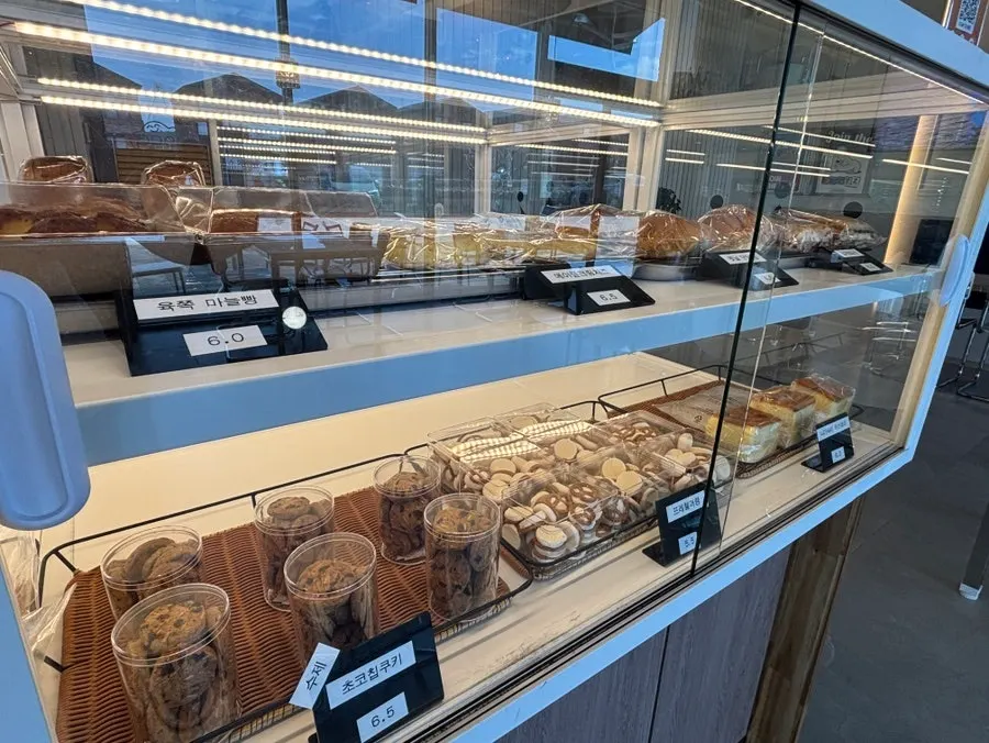 Salt bread and soboro bread at Lala Cafe