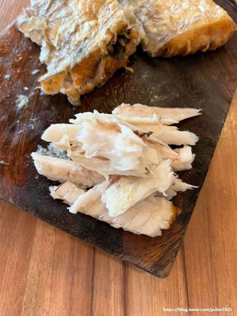 Close-up of a piece of dombegogi