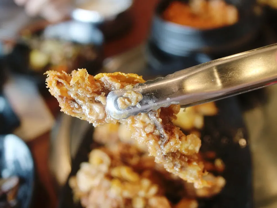Cornflake-crusted horse makasseu