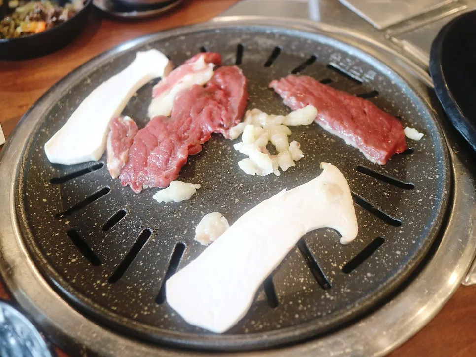 Grilled horse meat with fat and lean cuts